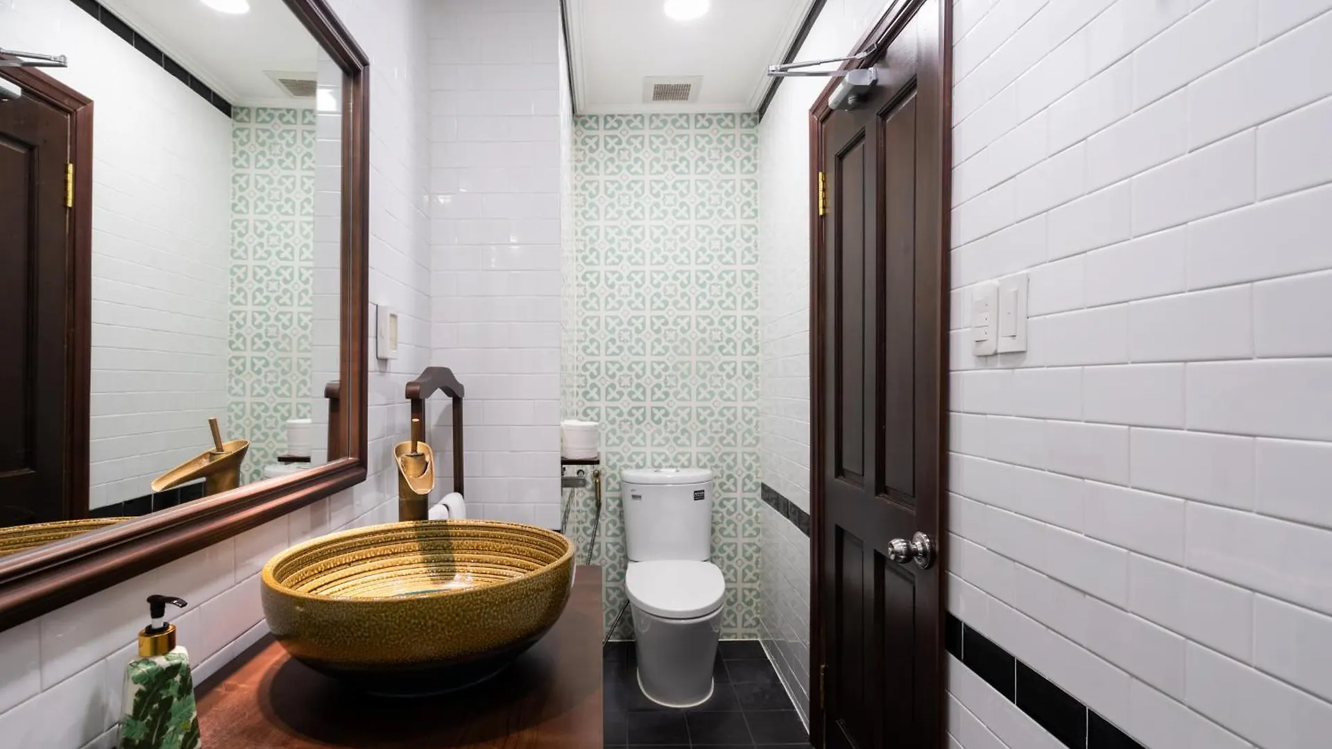 Rustique Maison Ho Chi Minh-Byen 0*,